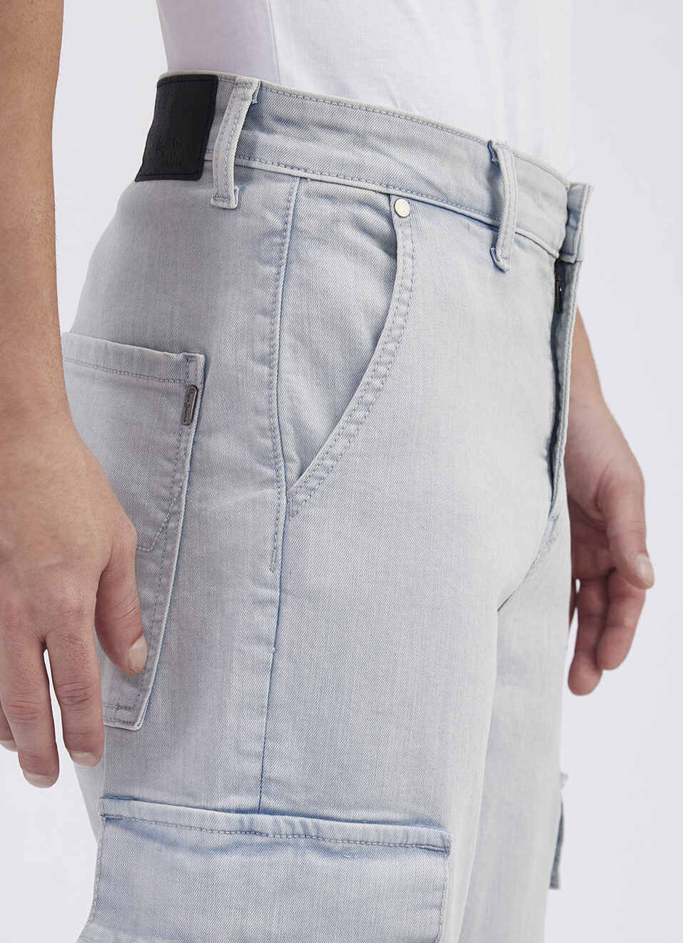 Men Blue Mid Rise Straight Cargo Jeans, , large image number 4