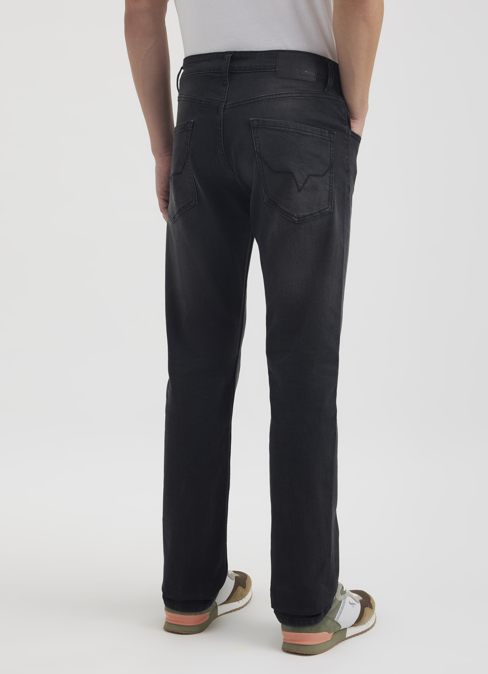 Men Black Regular Fit Mid Rise All-climate Stretchable Jeans, , large image number 2