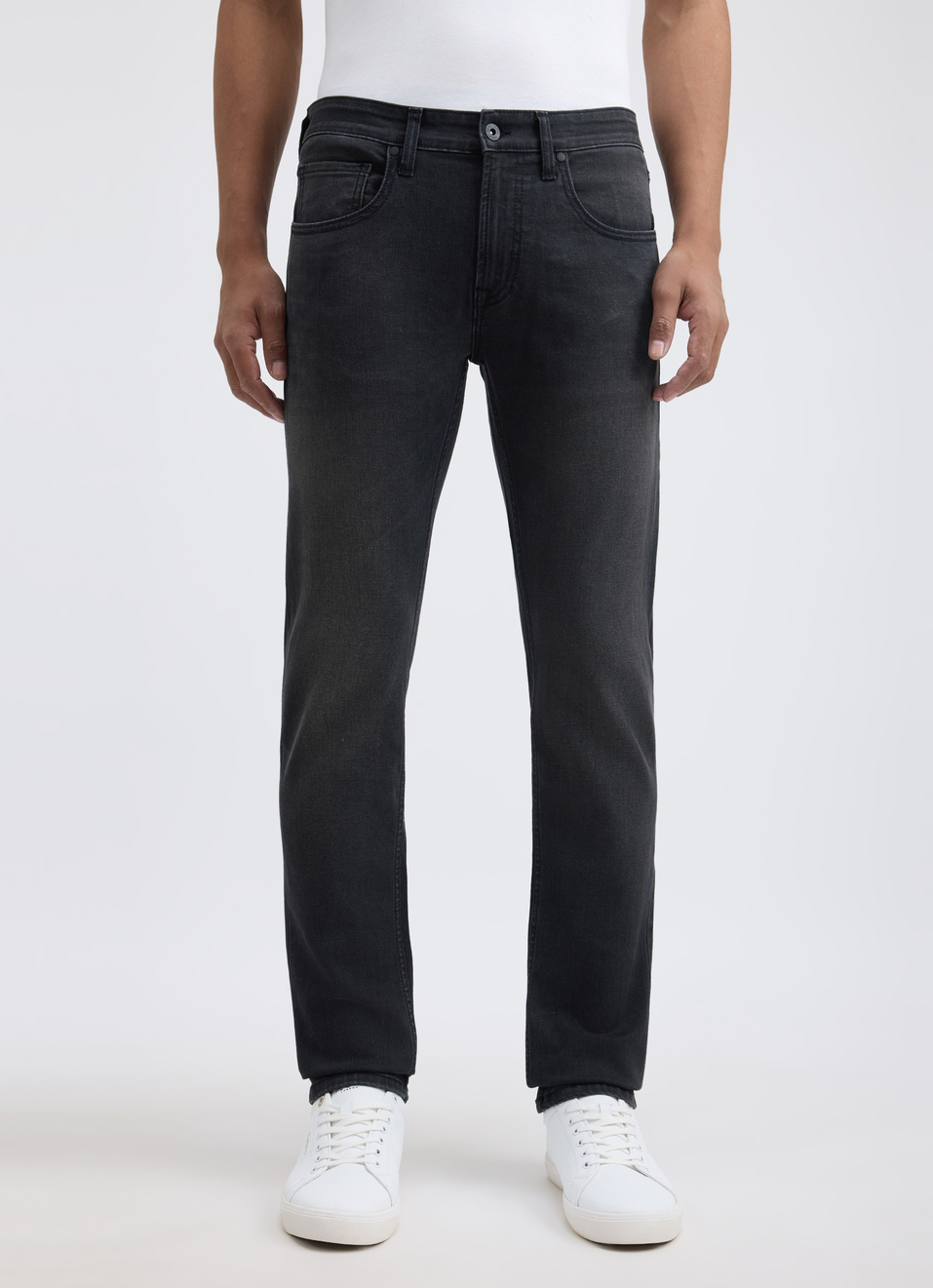 Men Black Slim Fit Mid Rise All-climate Stretchable Jeans, , large image number 1