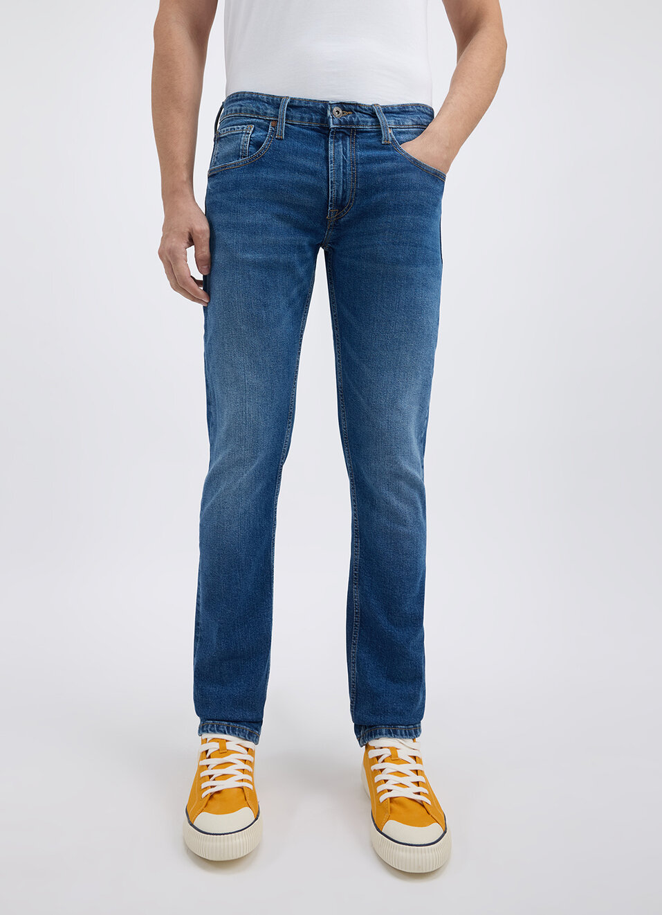 Men Blue Slim Fit Mid Rise Jeans , , large image number 2