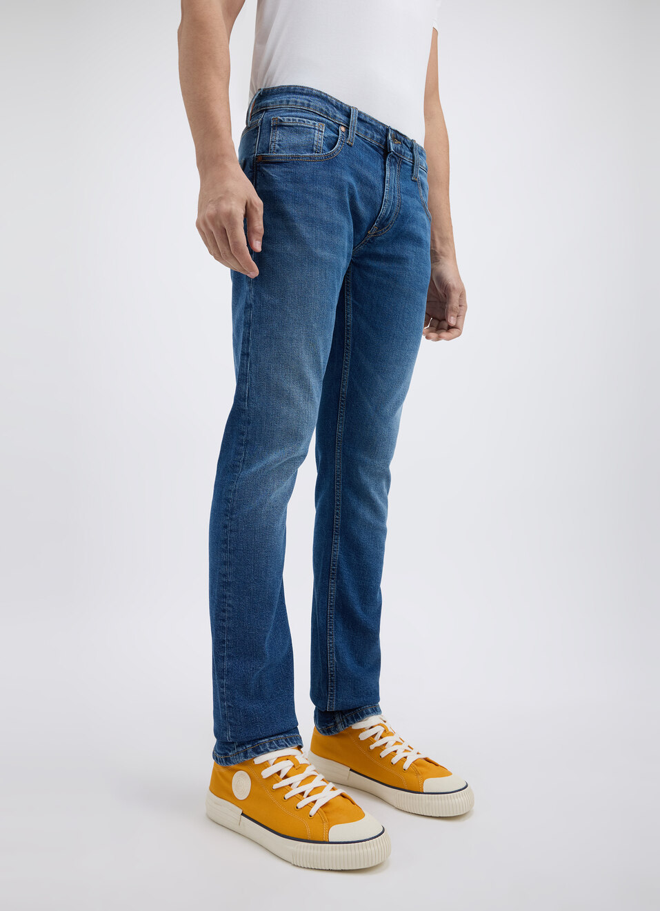 Men Blue Slim Fit Mid Rise Jeans , , large image number 3