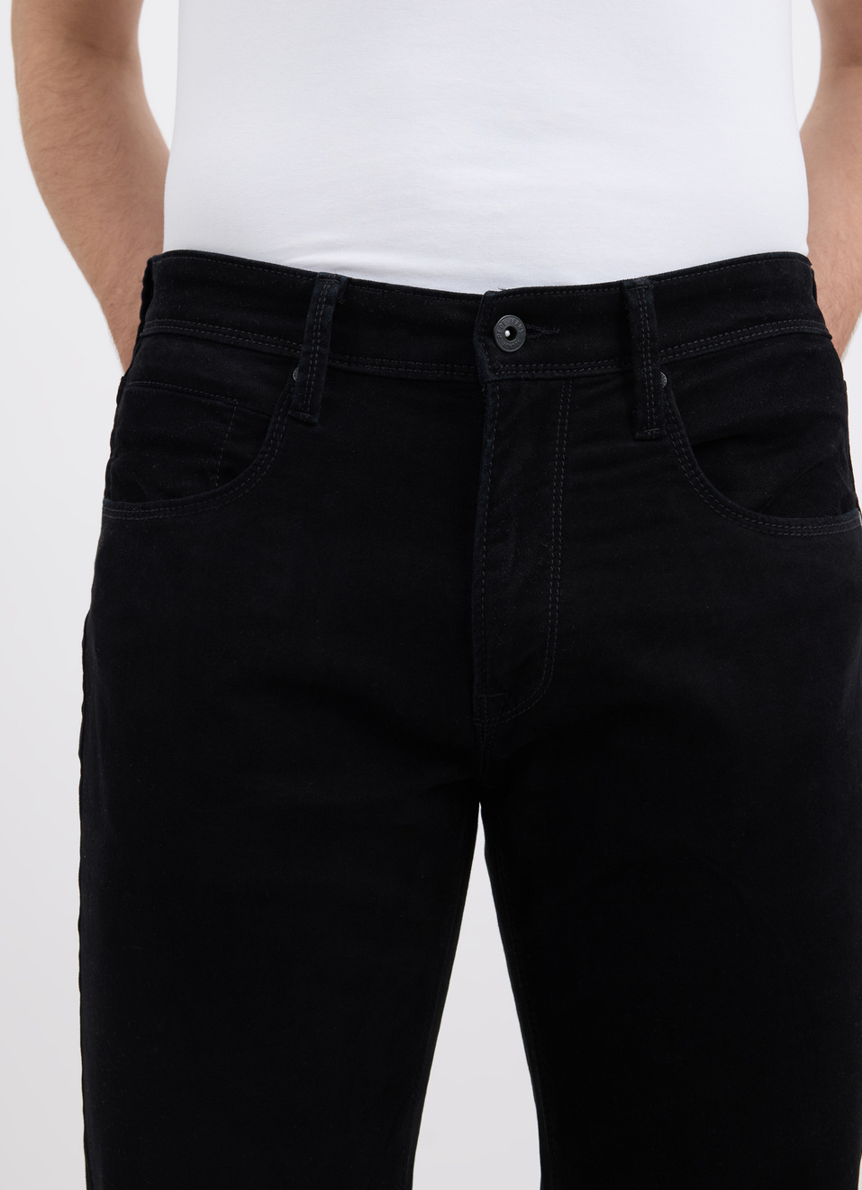 Men Black Mid Rise Straight Structured Jeans, , large image number 4