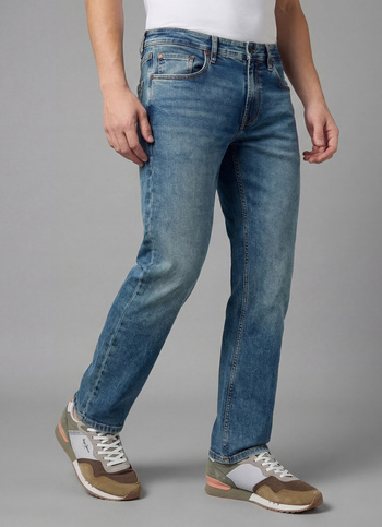 Men Blue Regular Fit Mid Rise All Climate Streachable Jeans