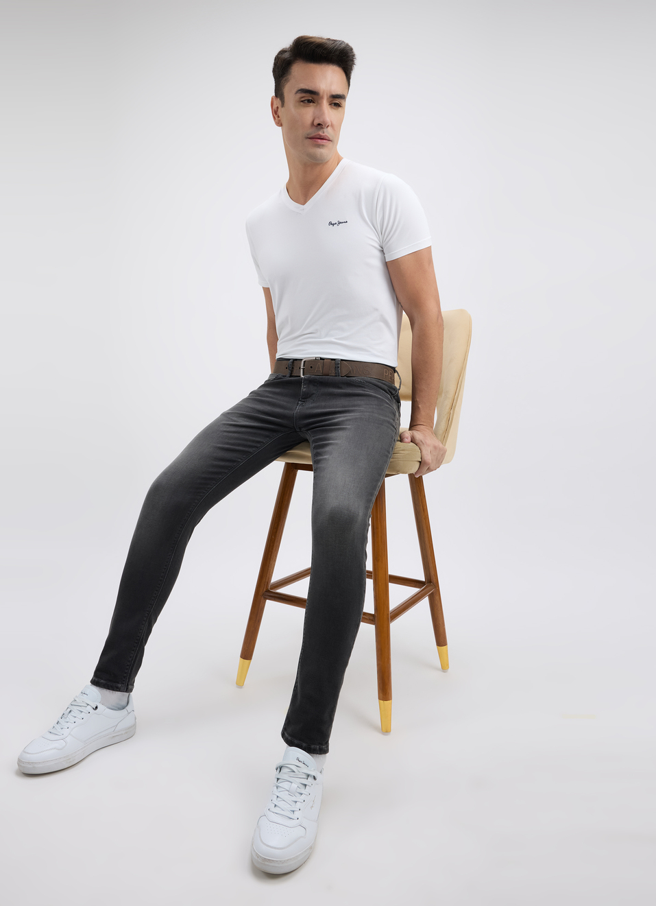 Men Black Mid Rise Tapered Gymindigo Jogger Like Jeans, , large image number 5