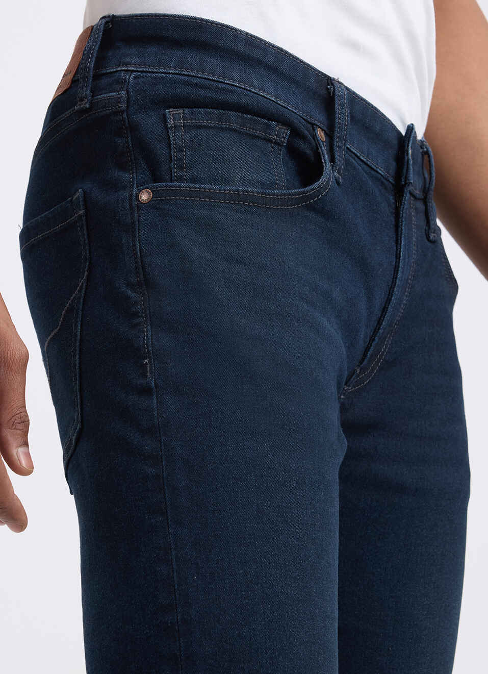 Men Blue Slim Fit Mid Rise Jeans , , large image number 4