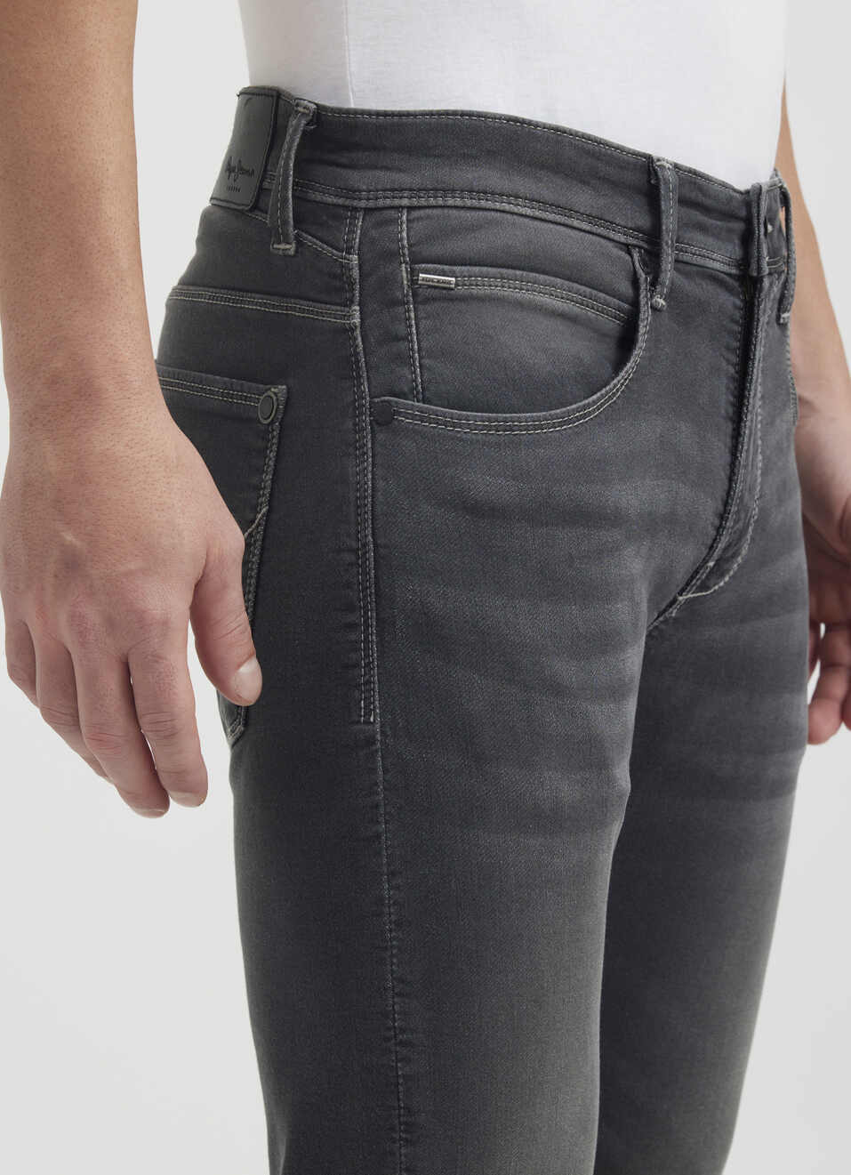 Men Black Mid Rise Slim Powerflex Jeans, , large image number 4