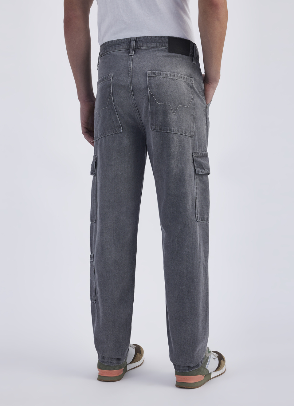 Men Grey Straight Fit Mid Rise Cargo Jeans , , large image number 2
