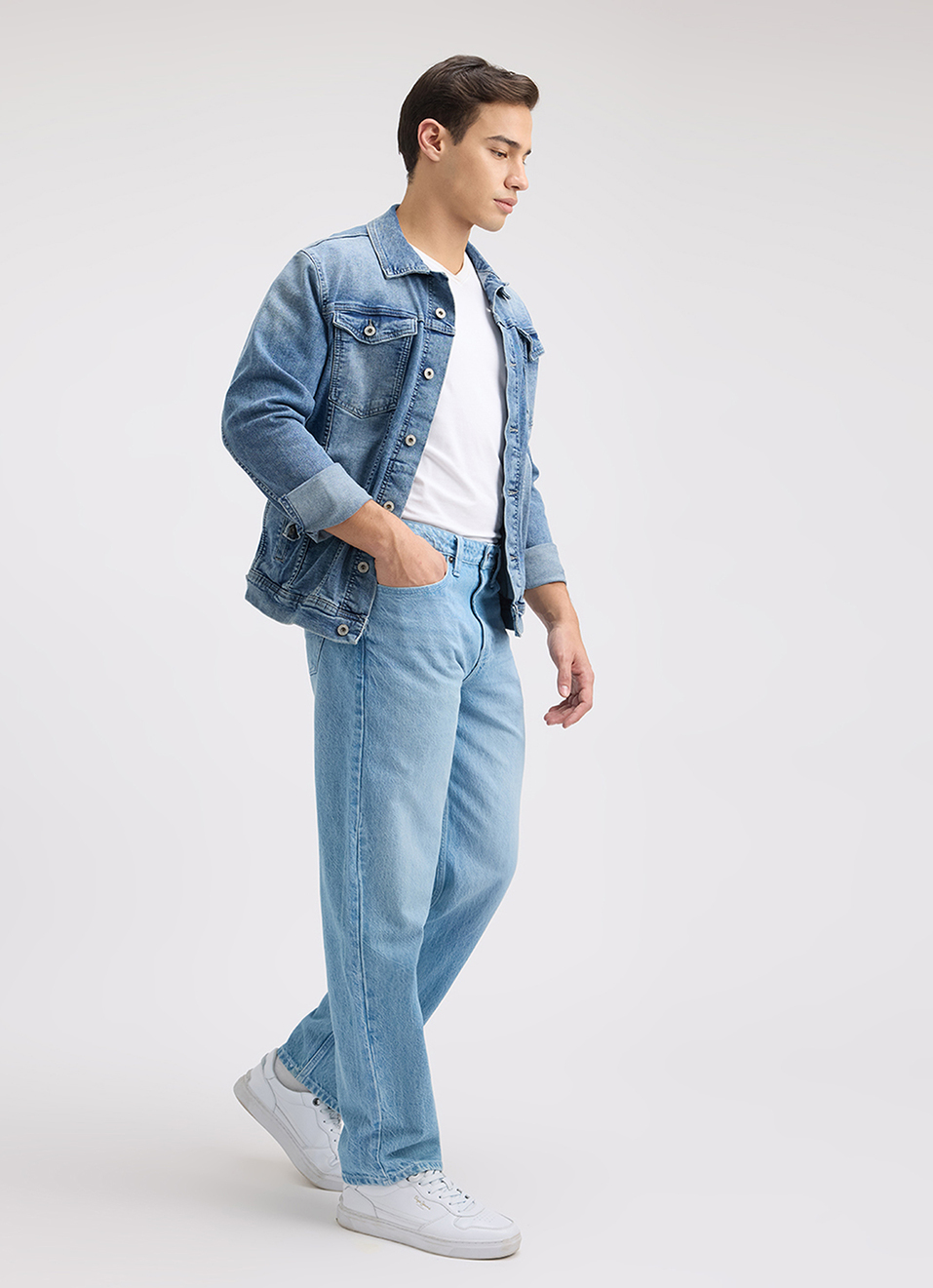 Men Blue Relaxed Barrel Fit Mid Rise Jeans, , large image number 6