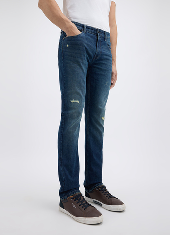 Men Tinted Blue Straight Fit Mid Rise Destressed Jeans 