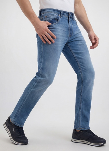 Men Blue Straight Fit Mid Rise Jeans