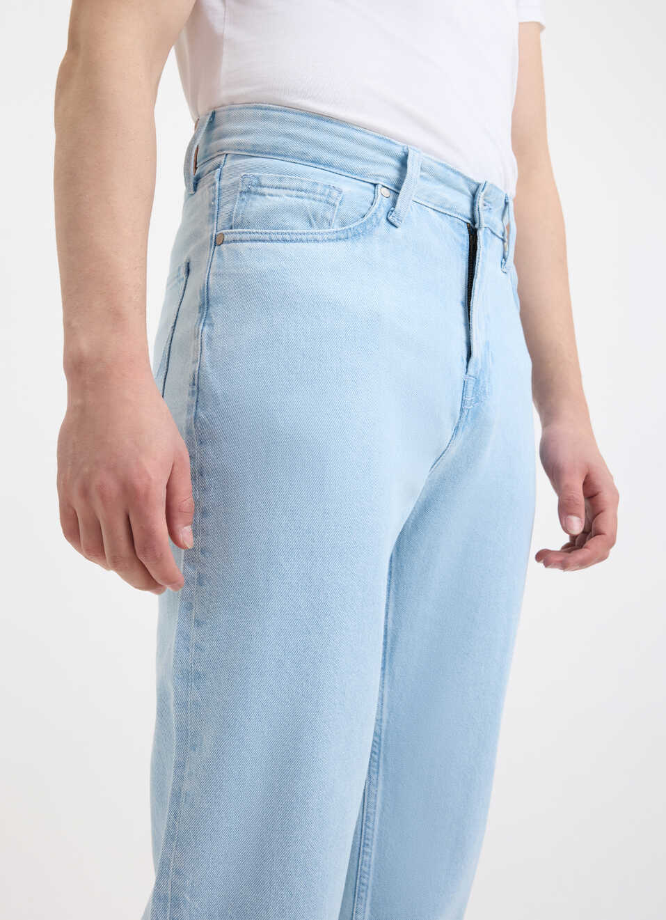 Men Blue Relaxed Fit Mid Rise Baggy Jeans , , large image number 4