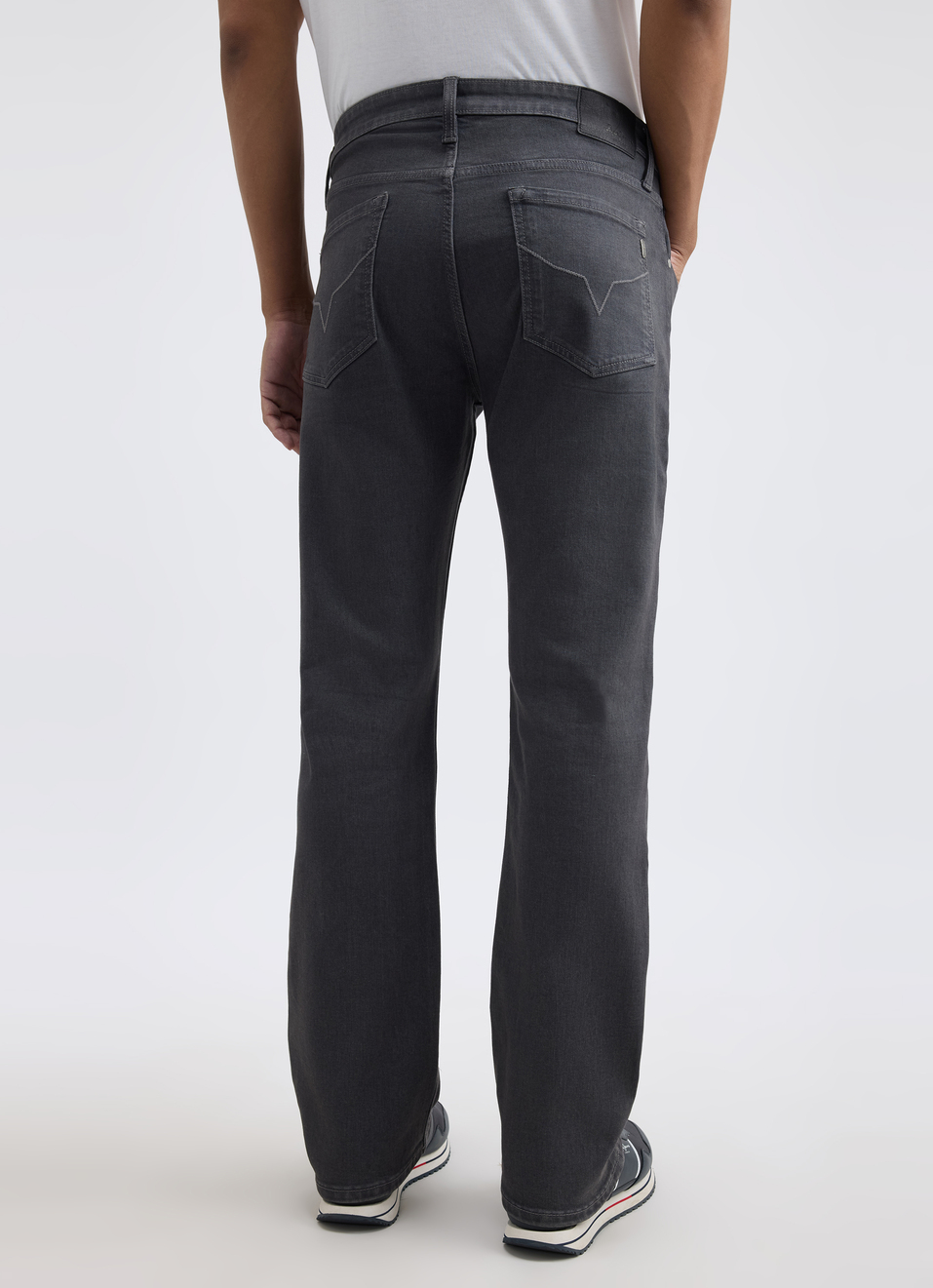 Men Grey Bootcut Fit Mid Rise All-climate Stretchable Jeans, , large image number 2