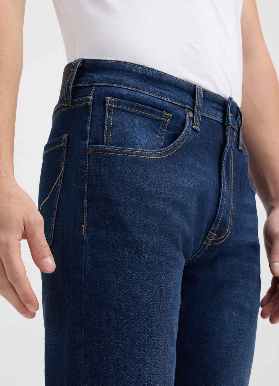 Men Blue Bootcut Fit Mid Rise All-climate Stretchable Jeans, , large image number 4