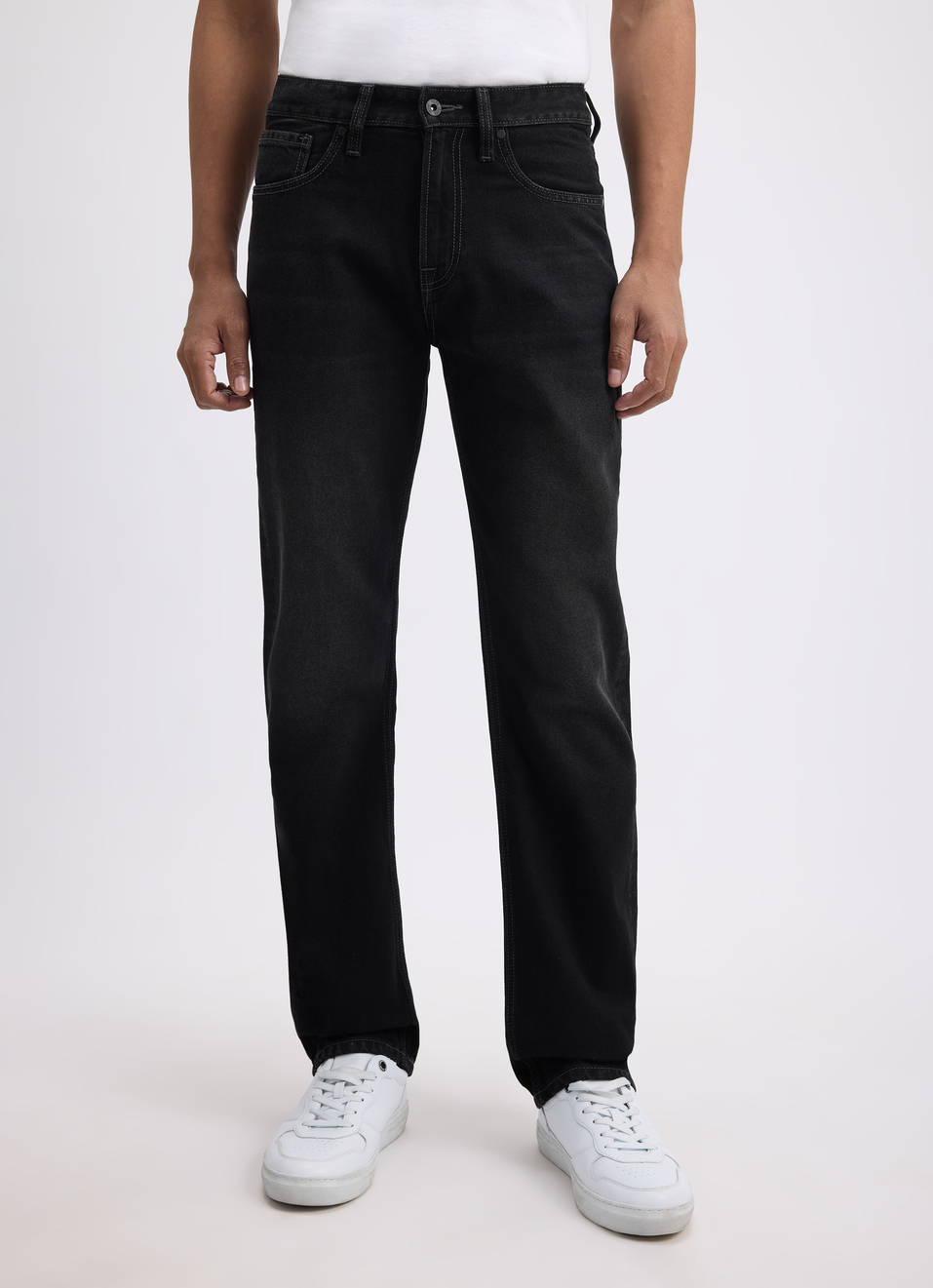 Men Black Straight Fit Mid Rise Jeans, , large image number 1