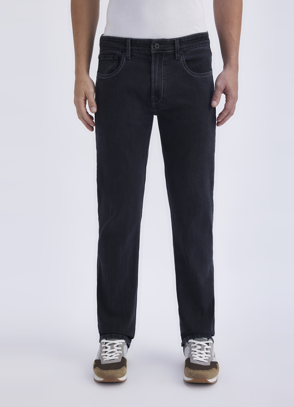Men Black Mid Rise Straight Jeans, , large image number 1