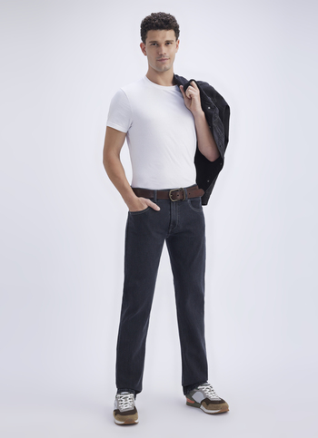 Men Black Mid Rise Straight Jeans