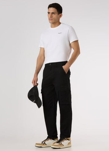 Men Black Mid Rise Straight Fit Cargo Pants