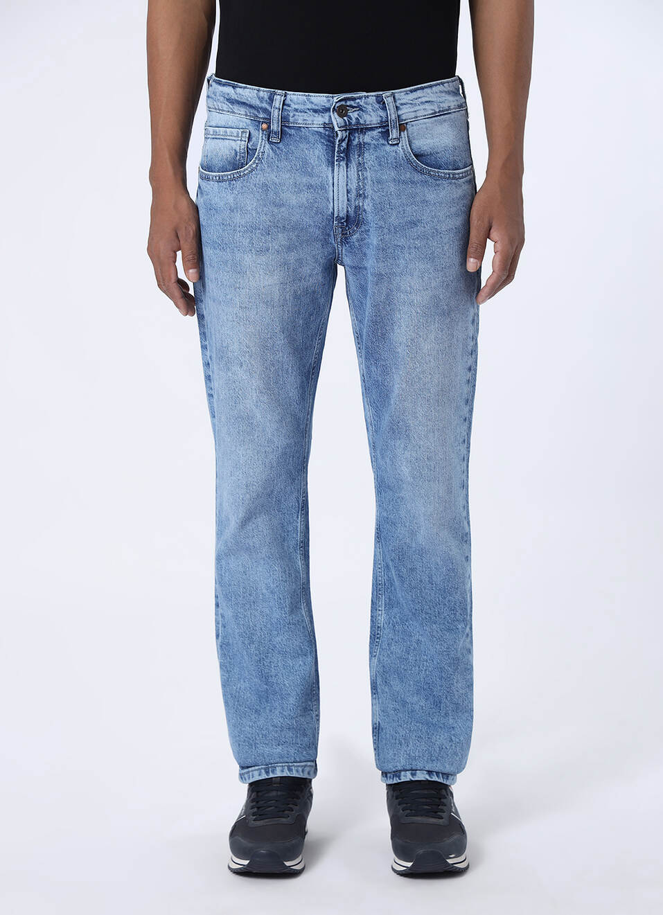 Men Mid Rise Light Blue Straight Fit Stretchable Jeans, , large image number 2