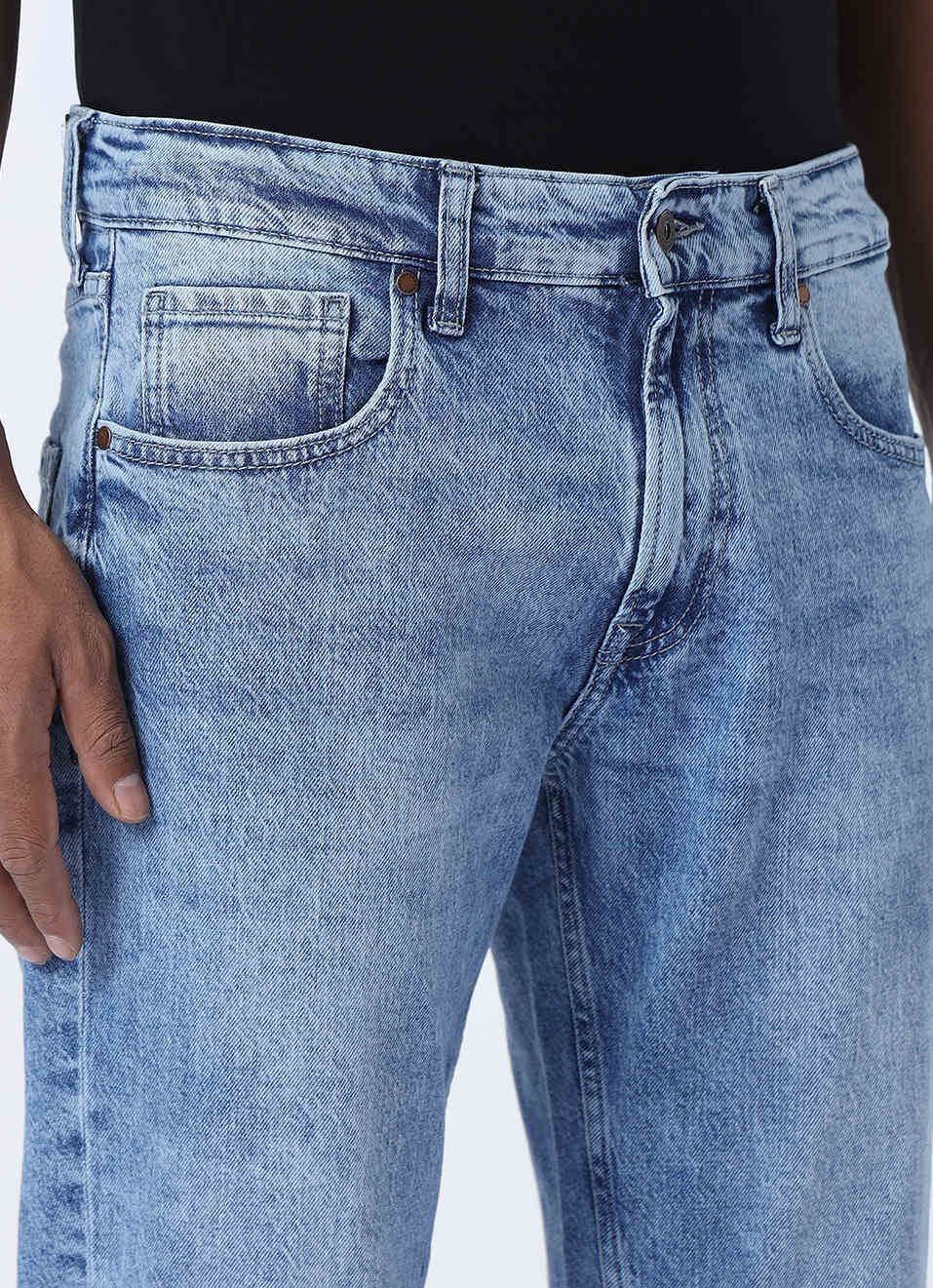 Men Mid Rise Light Blue Straight Fit Stretchable Jeans, , large image number 4