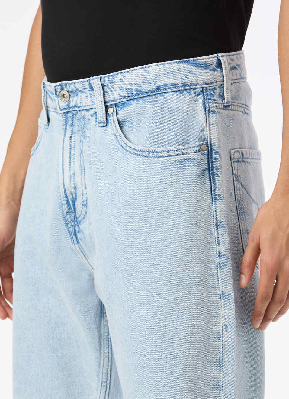 Men Light Blue Mid Rise Baggy Fit Tapered Jeans, , large image number 4