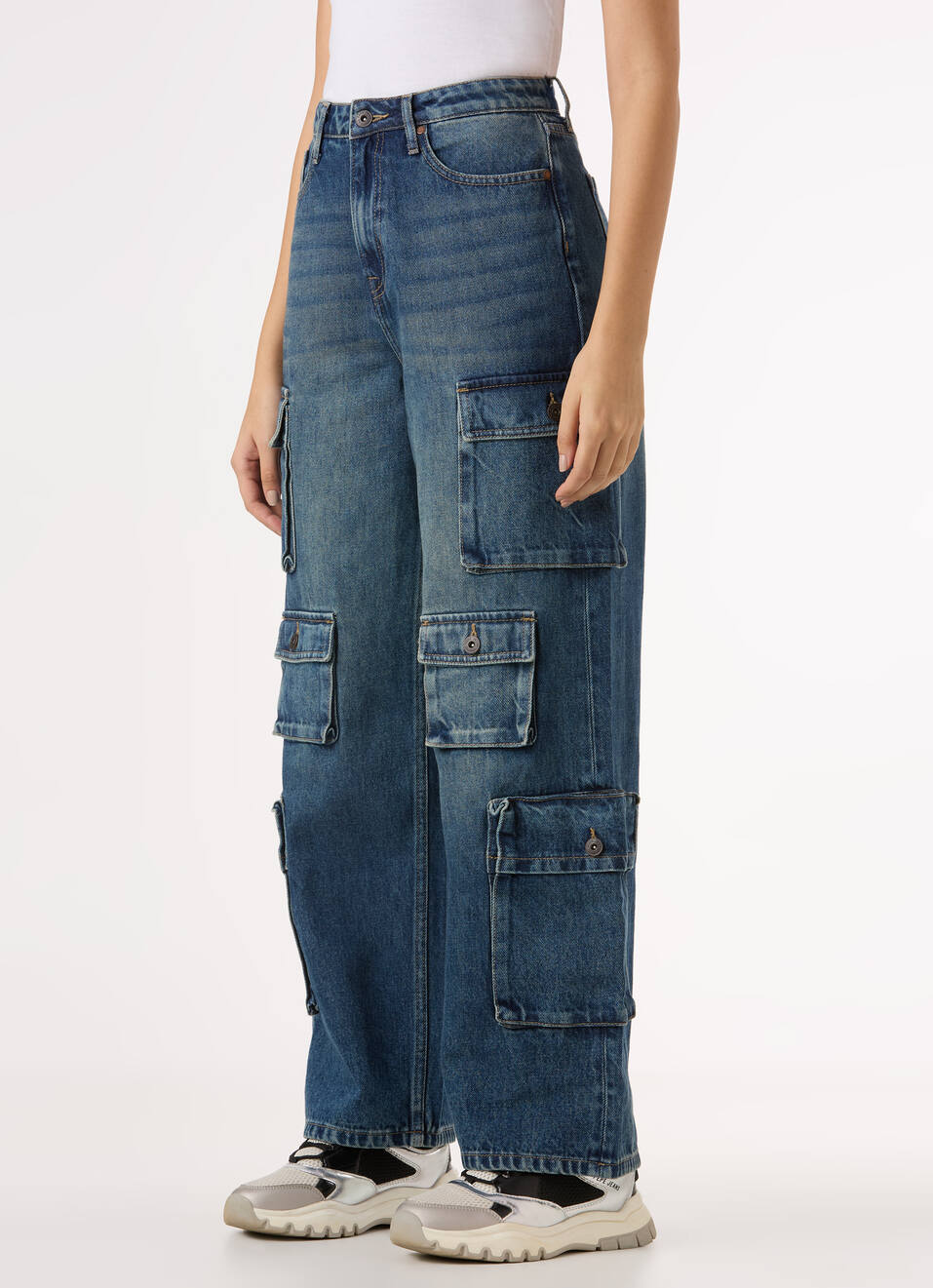 Women High Rise Straight Fit Cargo Jeans, , large image number 3