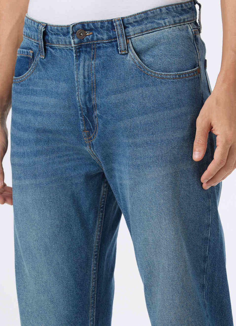 Men Blue Mid Rise Loose Fit Jeans, , large image number 4