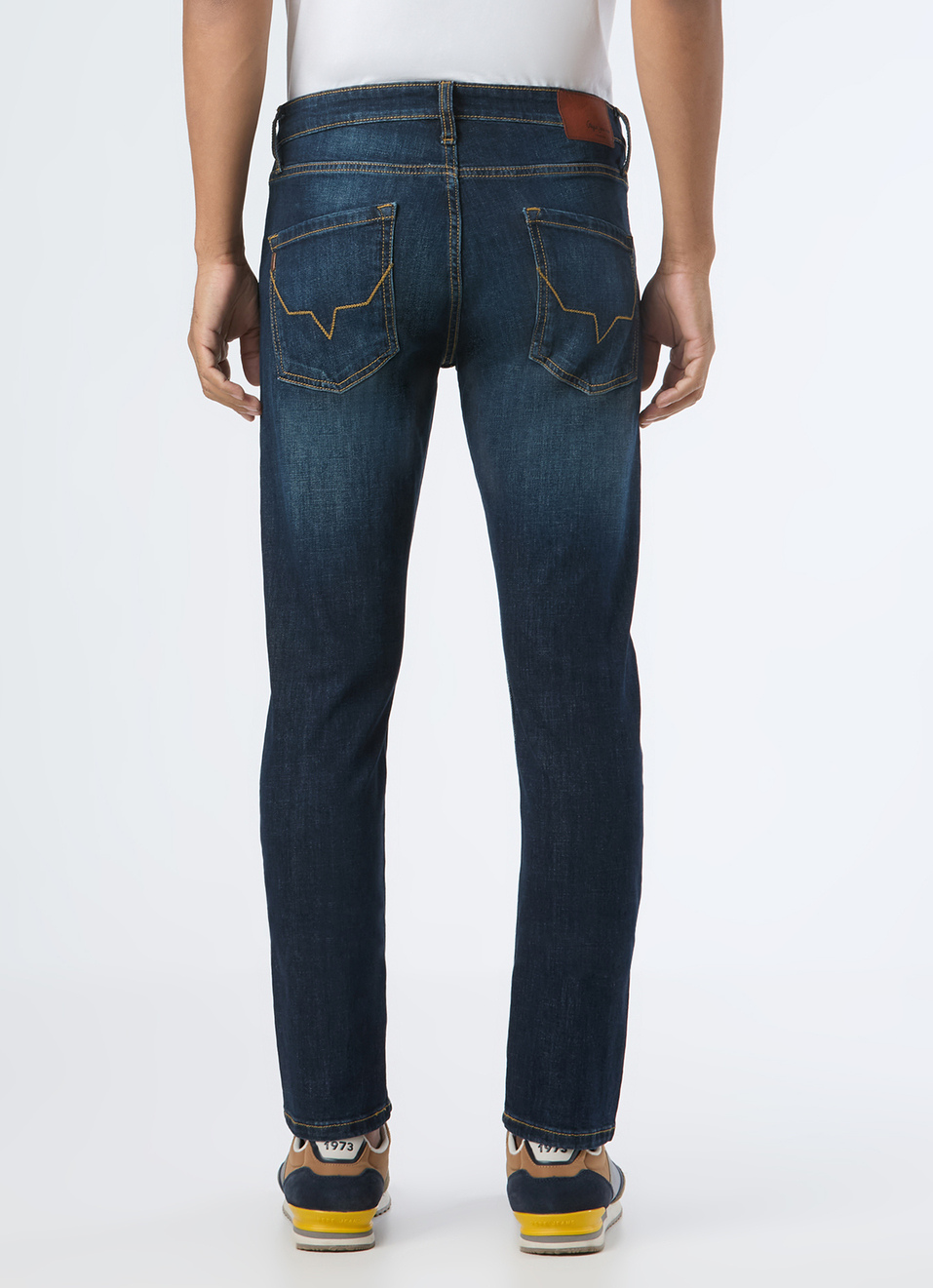 Men Dark Blue Faded Low Rise Slim Fit Stretchable Jeans, , large image number 2