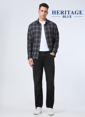 Men Black Mid Rise Straight Fit Stretchable Jeans