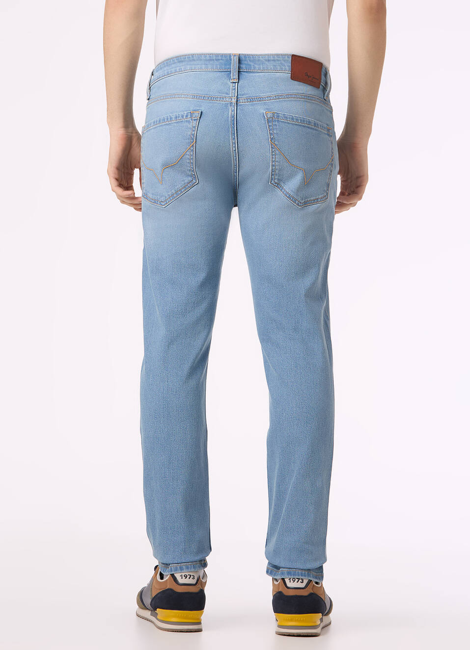 Men Light Blue Low Rise Slim Fit Tapered Stretchable Jeans, , large image number 2