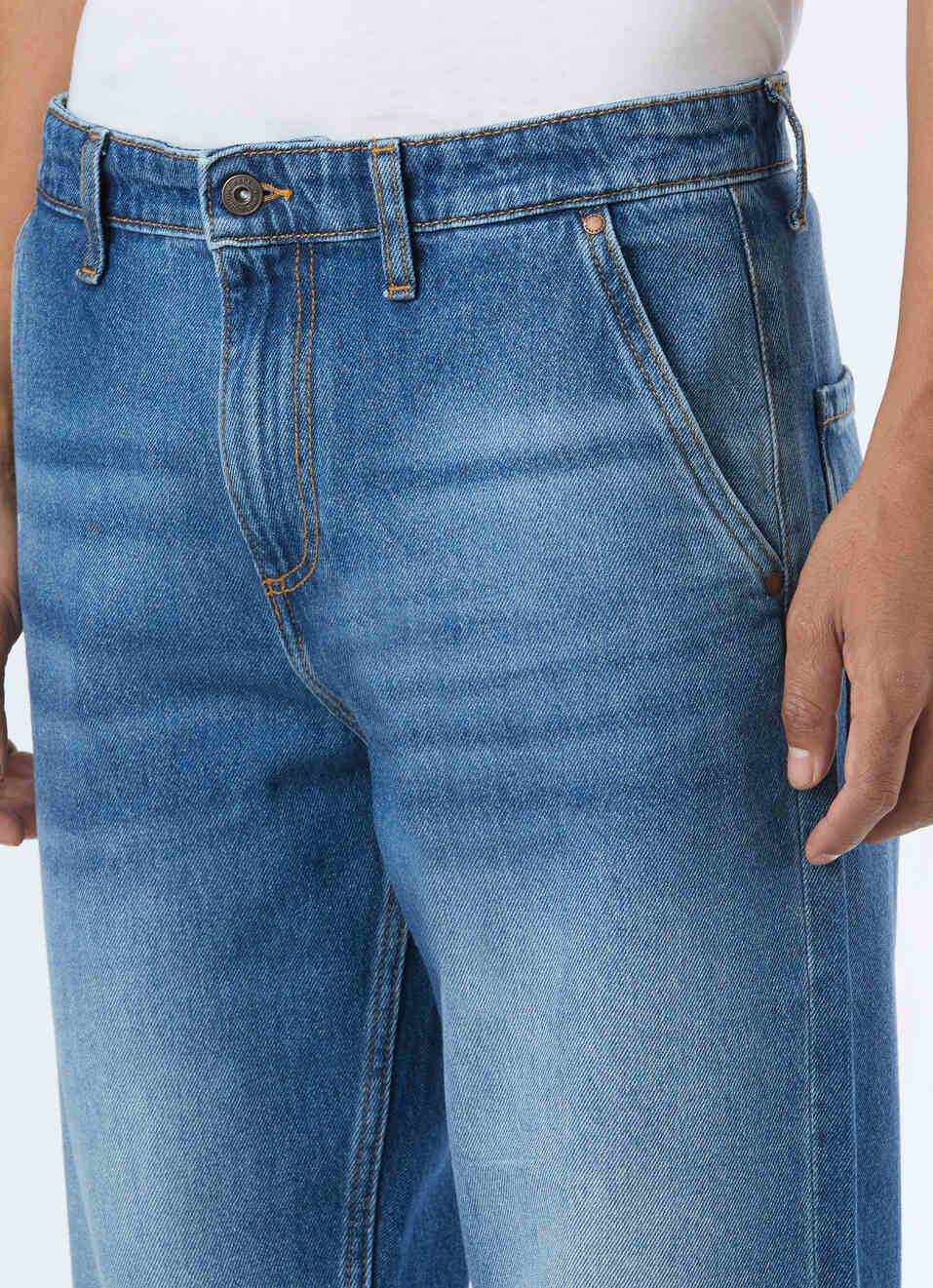 Men Light Blue Mid Rise Faded Baggy Fit Jeans , , large image number 4