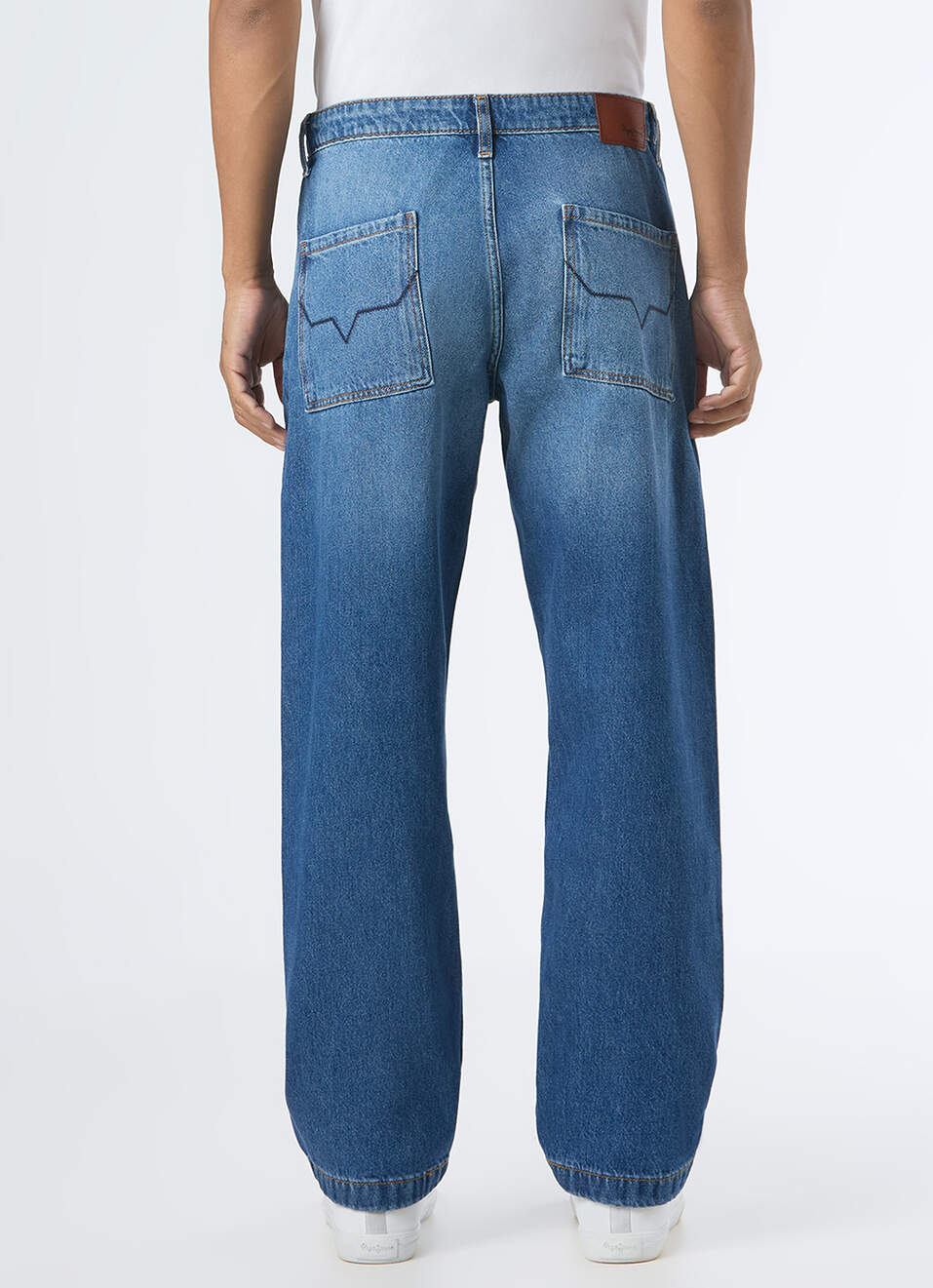 Men Light Blue Mid Rise Faded Baggy Fit Jeans, , large image number 4