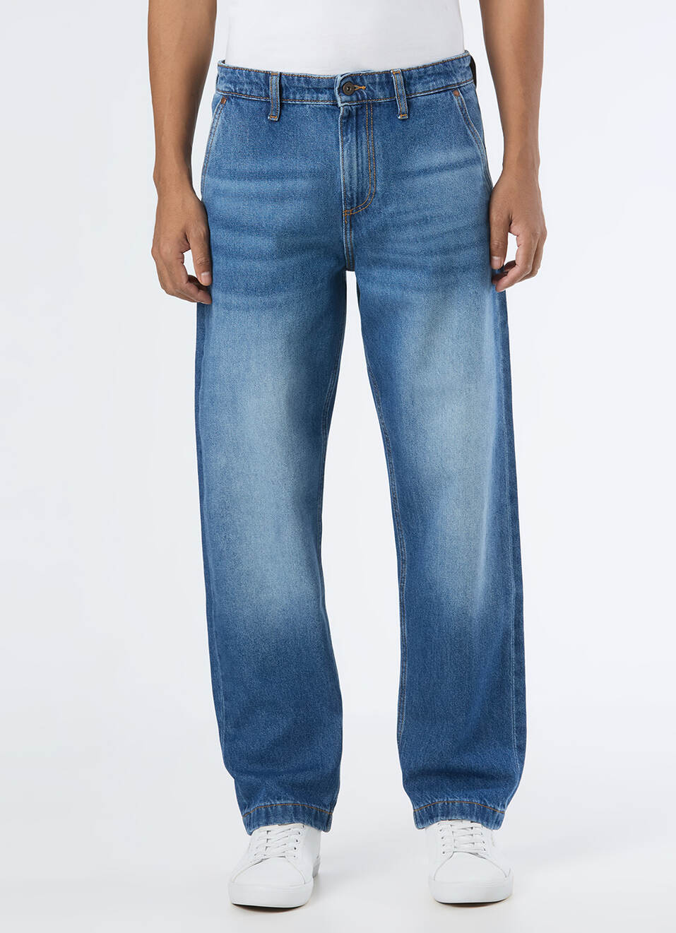 Men Light Blue Mid Rise Faded Baggy Fit Jeans, , large image number 5