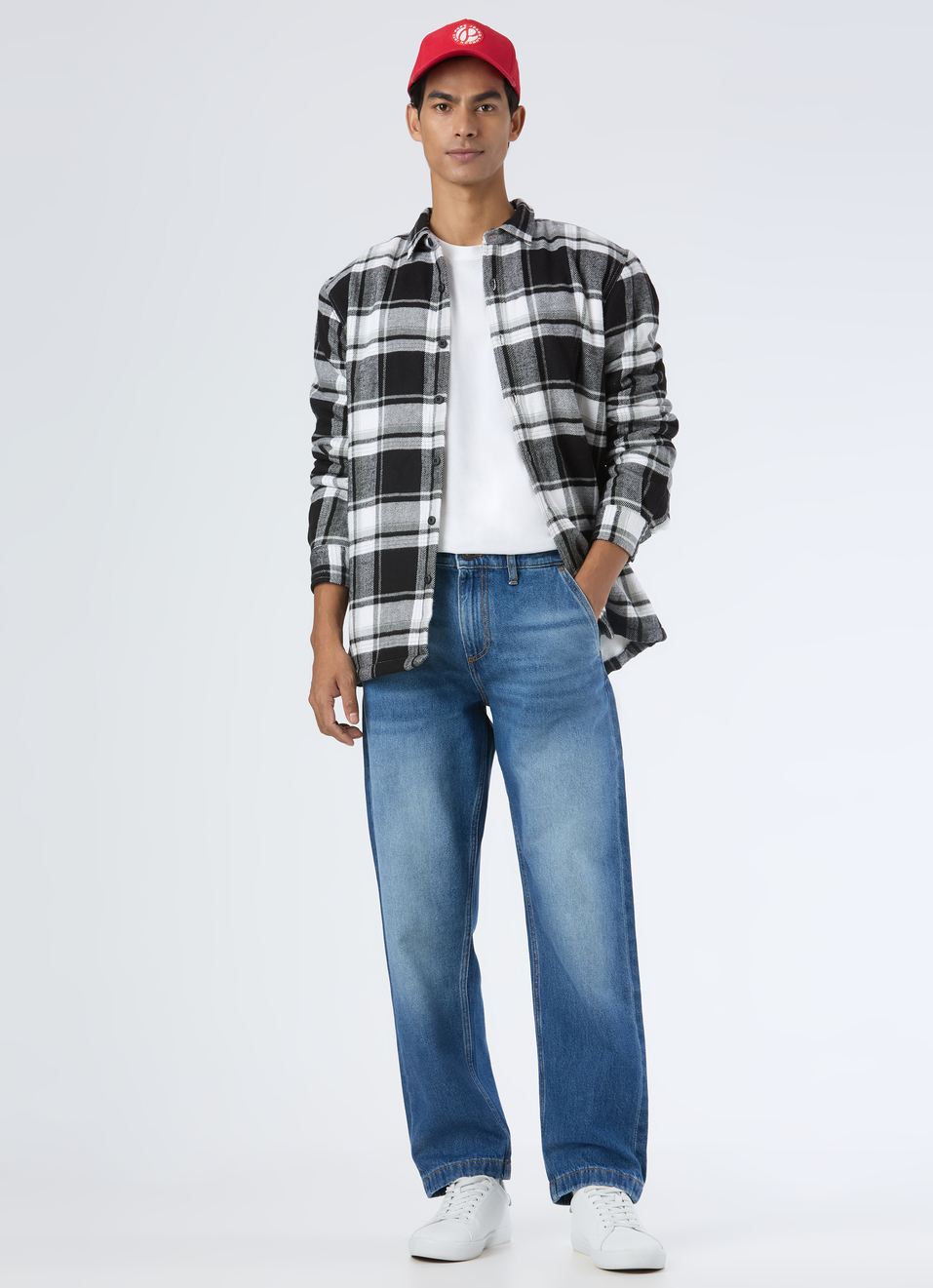 Men Light Blue Mid Rise Faded Baggy Fit Jeans , , large image number 0