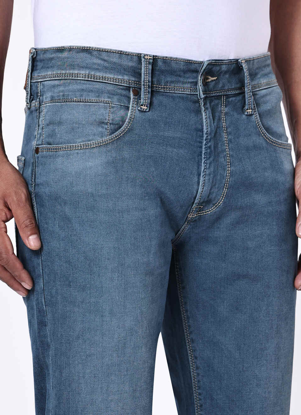 Men Blue Mid Rise Stretchable Straight Leg Jeans, , large image number 4