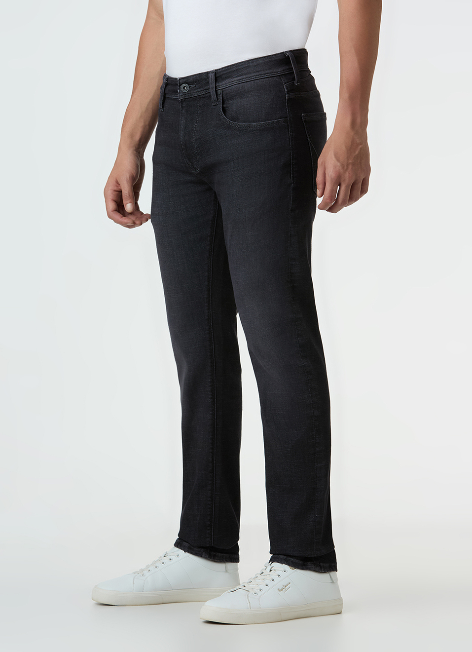 Men Black Mid Rise Slim Fit Stretchable Jeans, , large image number 4