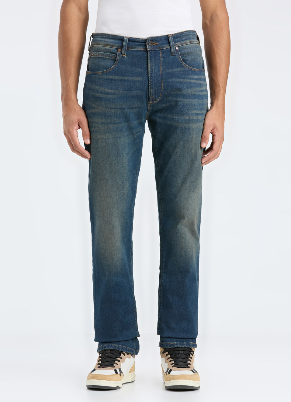 Men Blue Washed Straight Fit Stretchable Jeans, , large image number 1