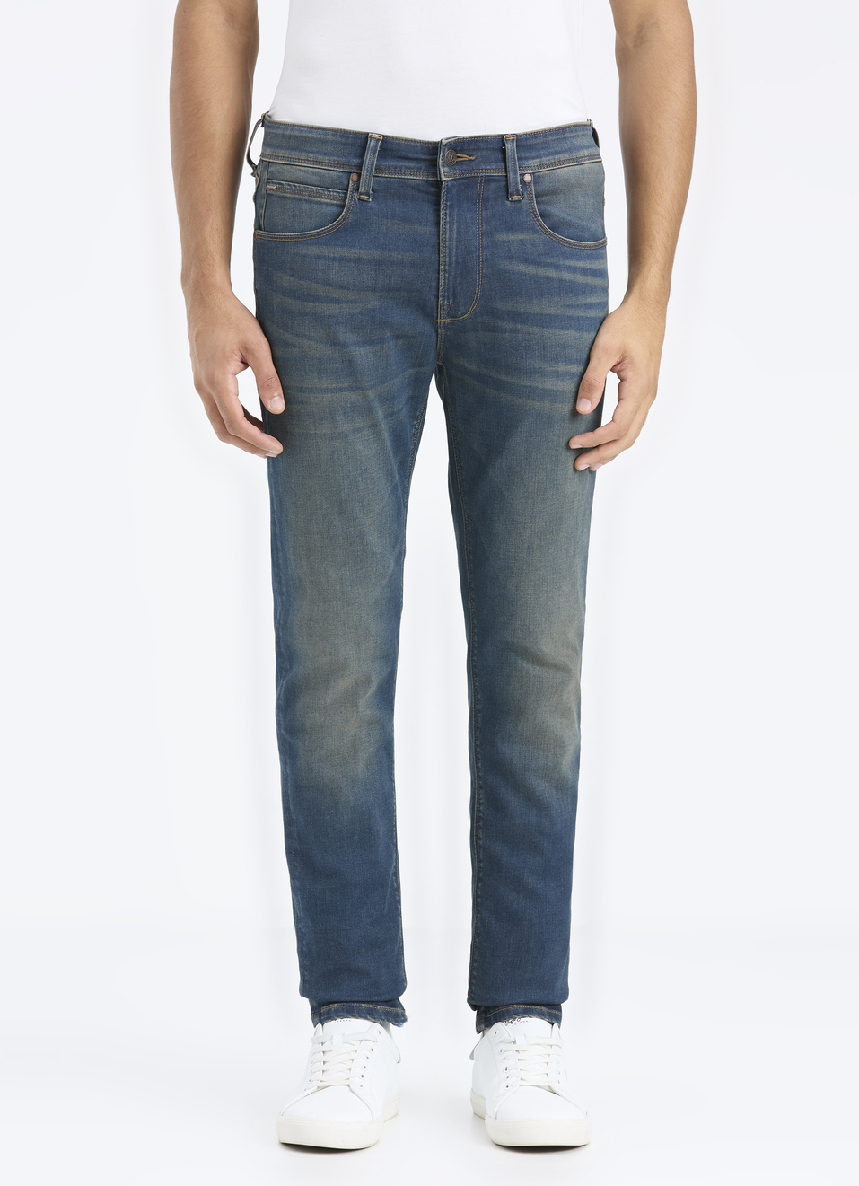 Men Blue Low Rise Slim Fit Tapered Powerflex Jeans, , large image number 1