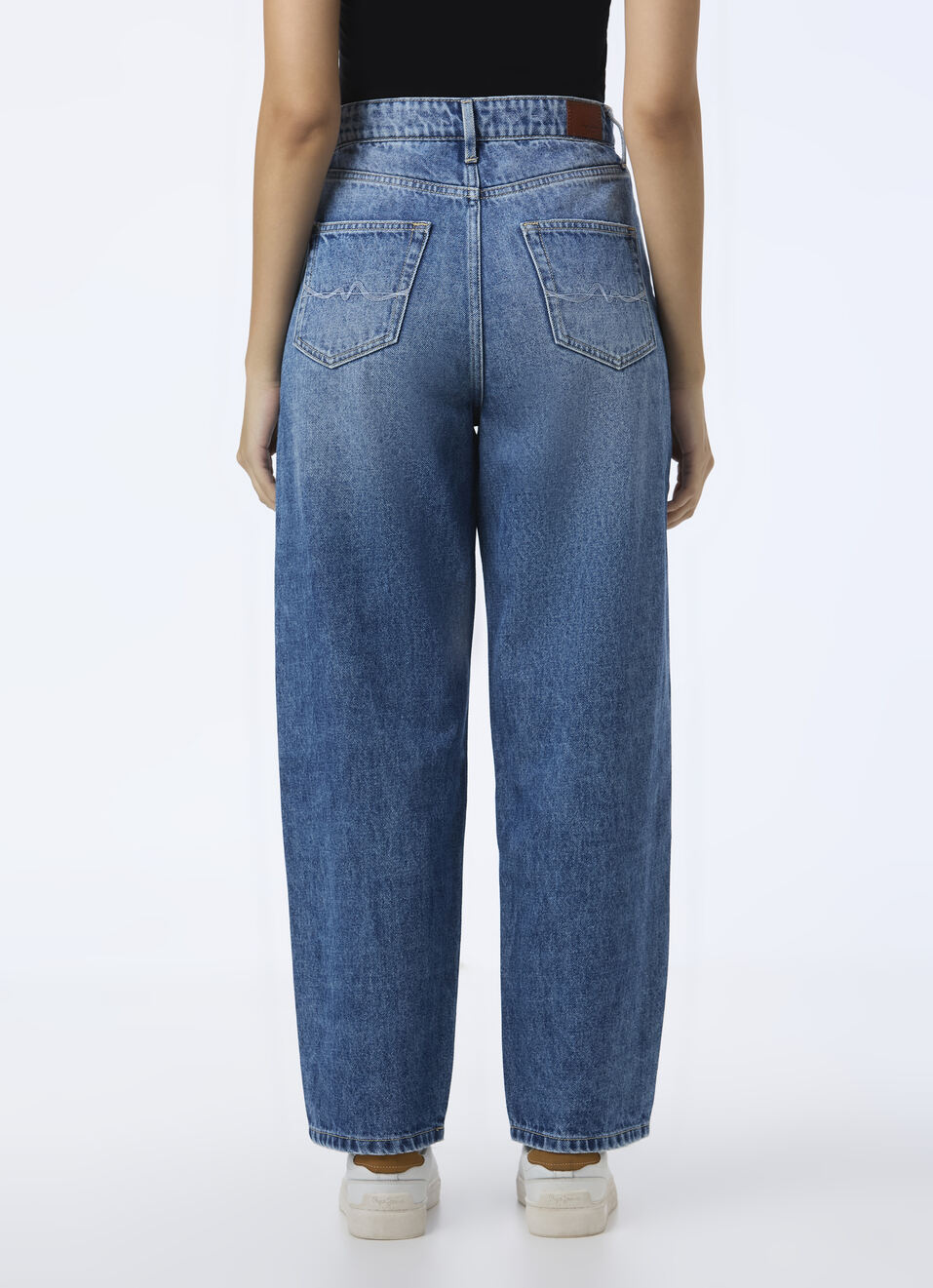 Women Blue High Rise Barrel Fit Tapered Leg Jeans, , large image number 2