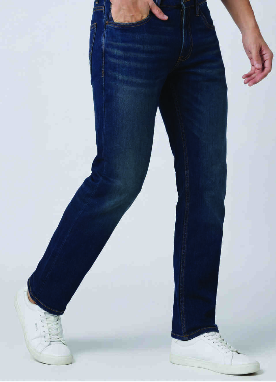 Men Tinted Blue Mid Rise Straight Fit Jeans, , large image number 0