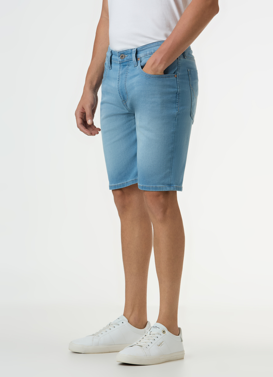 Men Blue Mid Rise Denim Shorts, , large image number 3