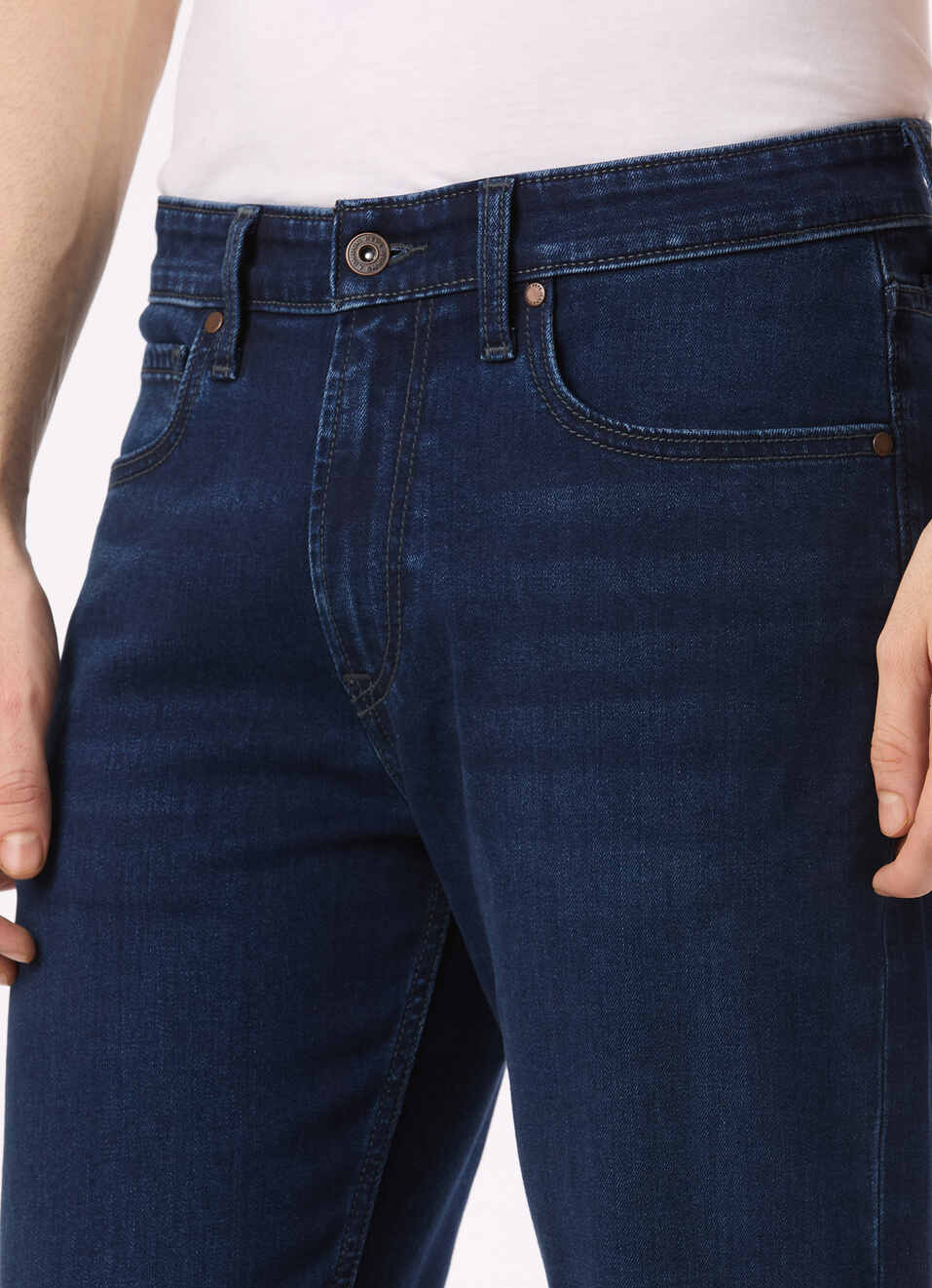 Men Dark Blue Mid Rise Straight Fit Stretchable Jeans, , large image number 4