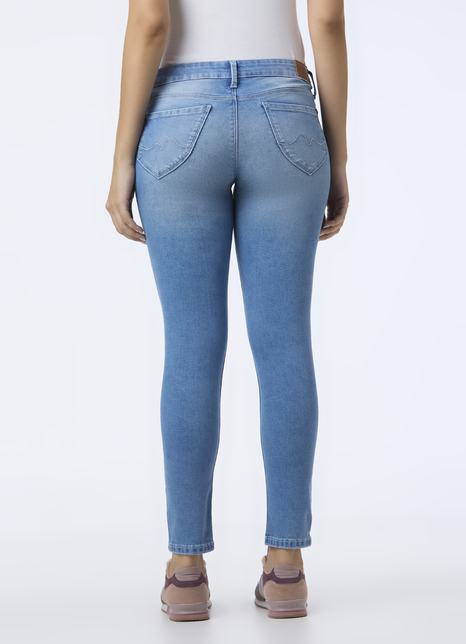 Women Light Blue Mid Rise Skinny Fit Powerflex Jeans, , large image number 2