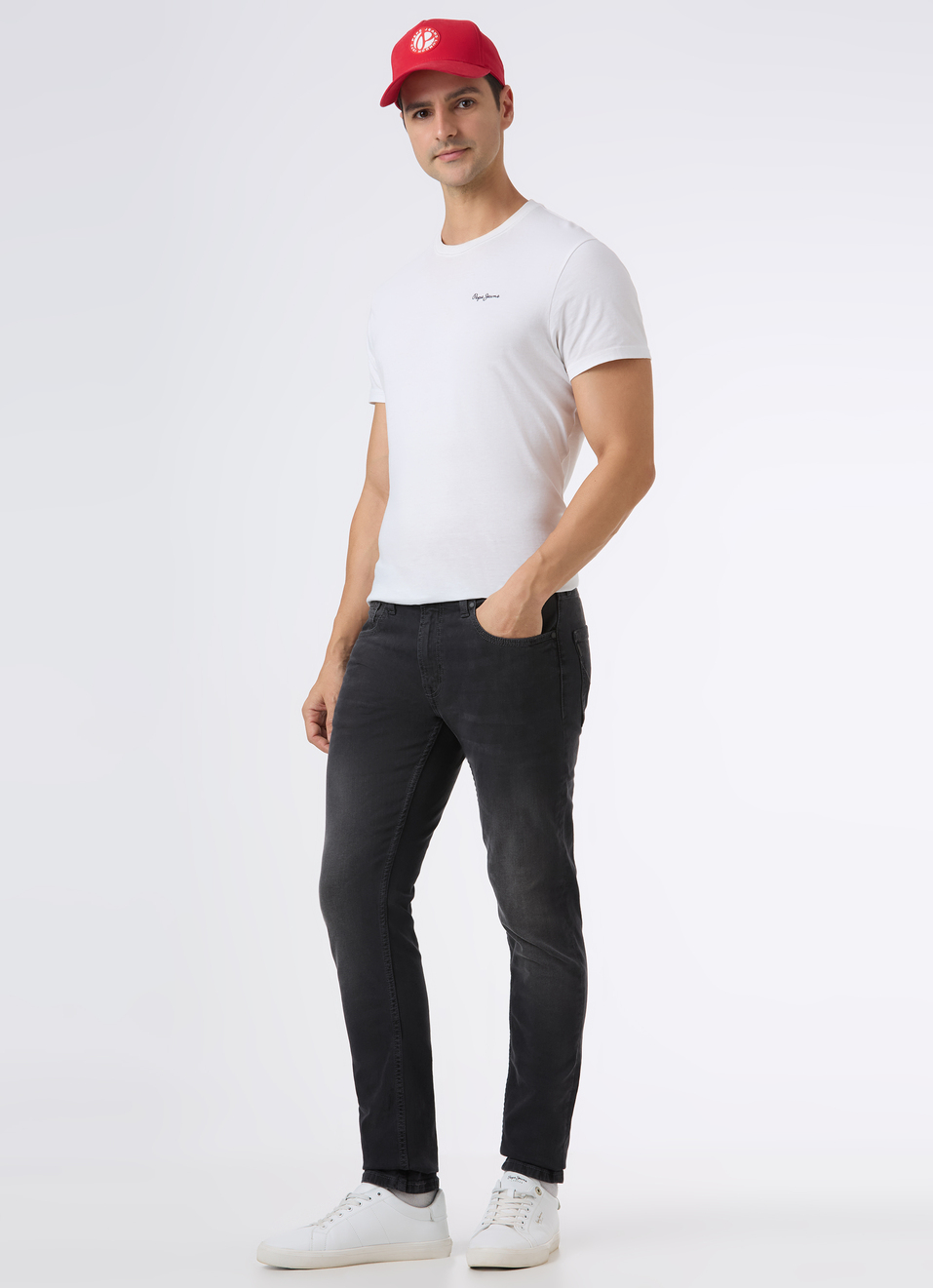 Men Washed Black Slim Fit Tapered Stretchable Jeans, , large image number 0