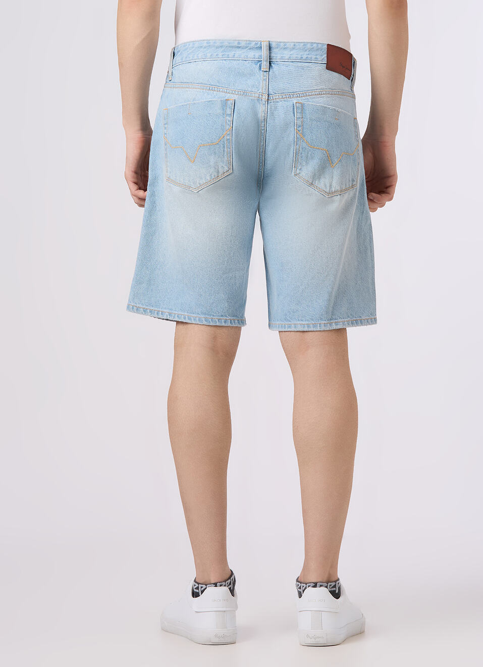 Men Light Blue Loose Fit Mid Rise Denim Shorts, , large image number 2