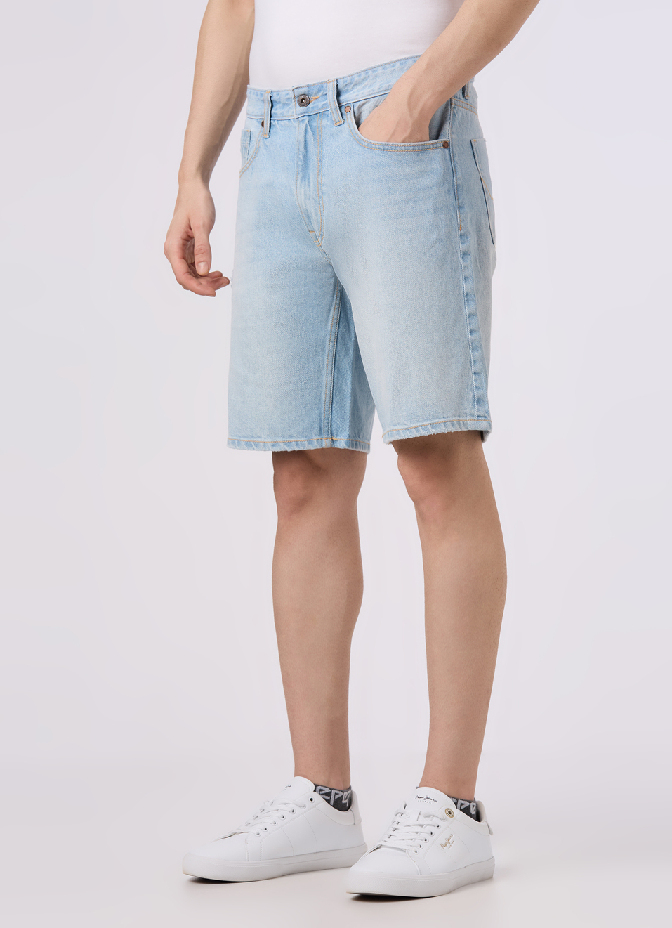 Men Light Blue Loose Fit Mid Rise Denim Shorts, , large image number 3