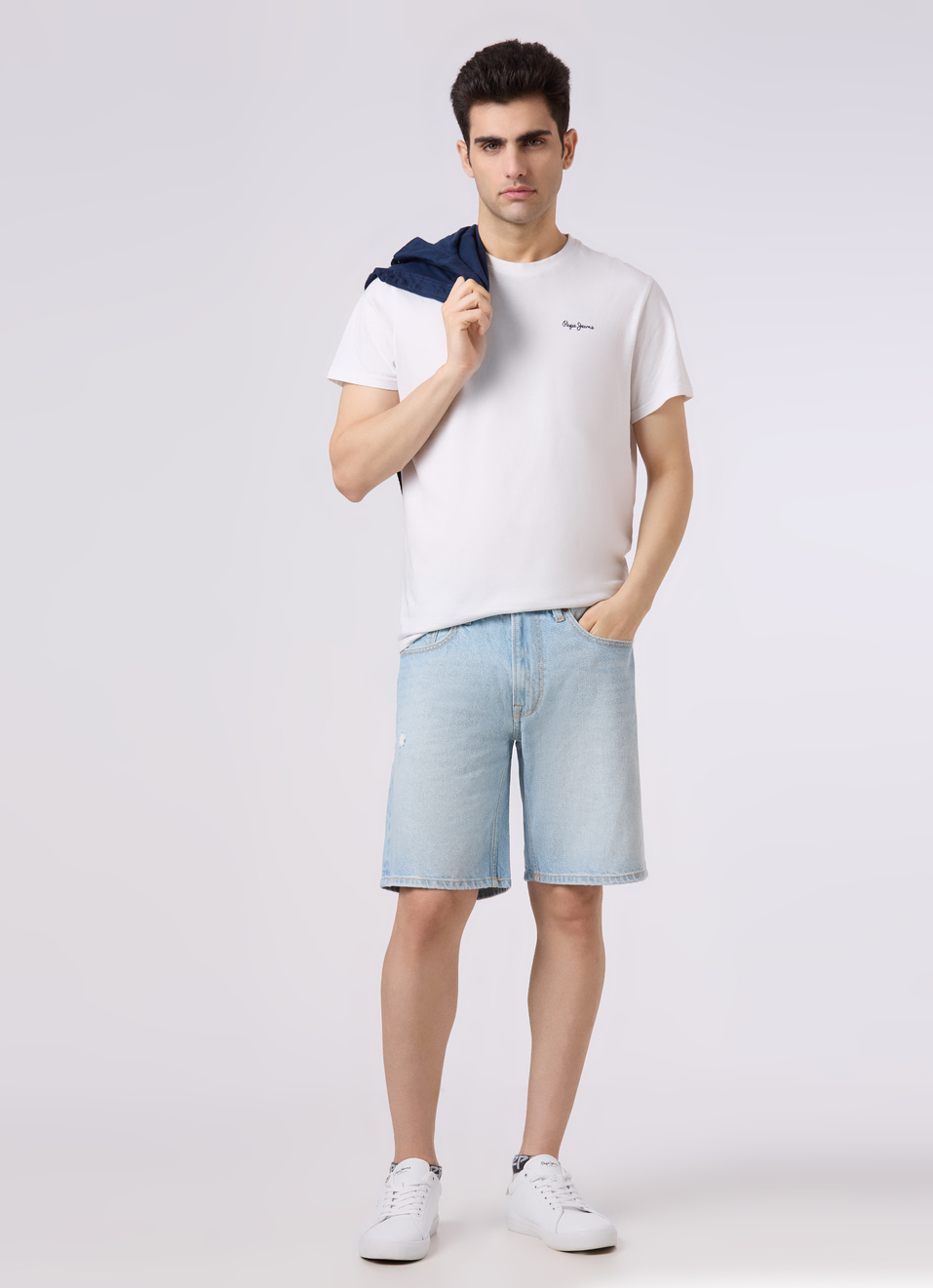 Men Light Blue Loose Fit Mid Rise Denim Shorts, , large image number 0