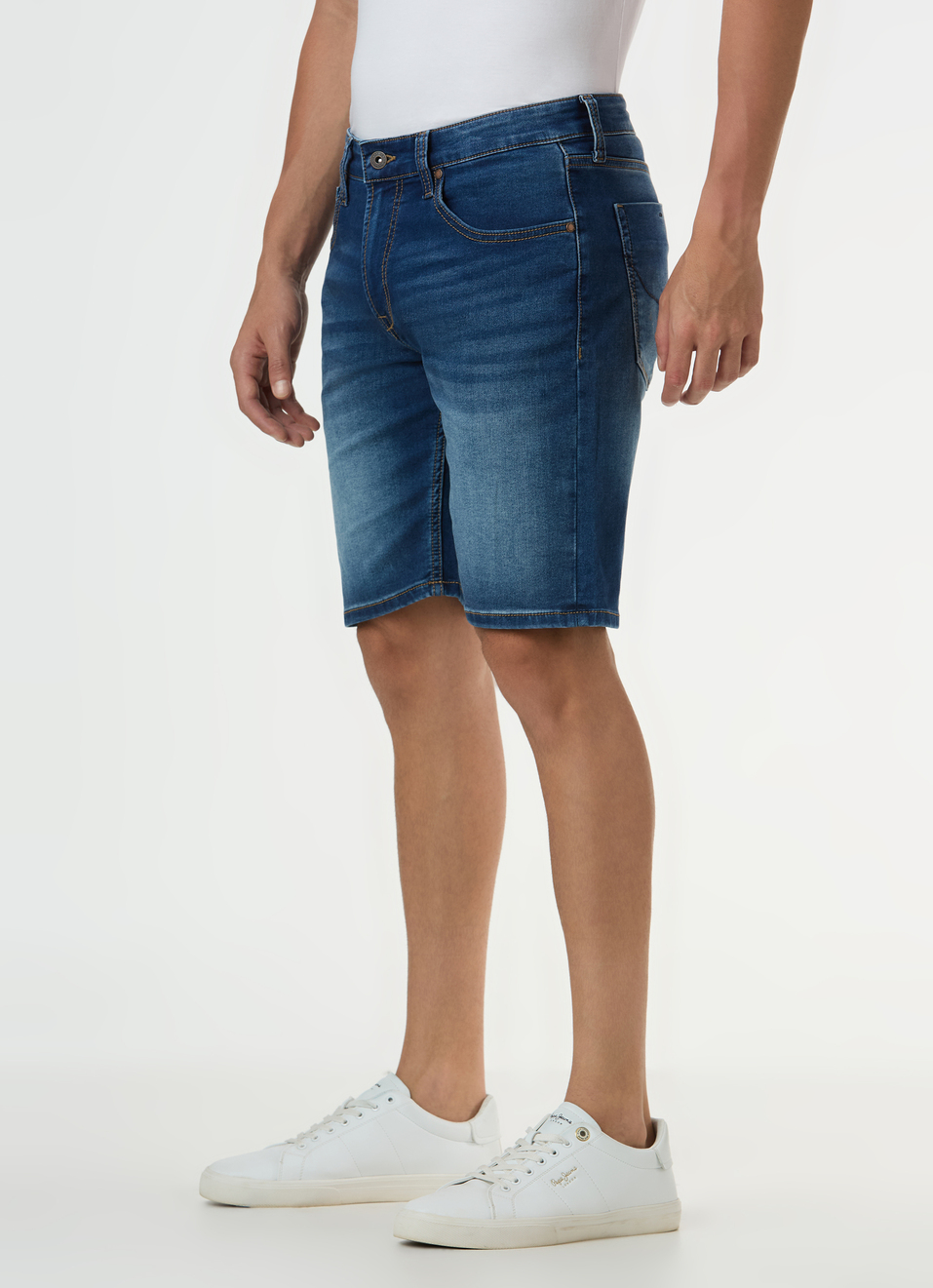 Men Blue Mid Rise Denim Shorts, , large image number 3