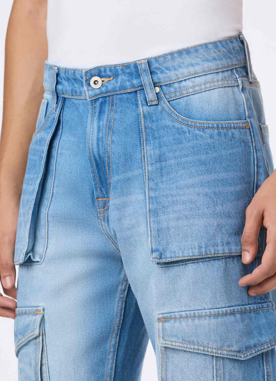 Men Light Blue Mid Rise Utility Cargo Jeans, , large image number 4