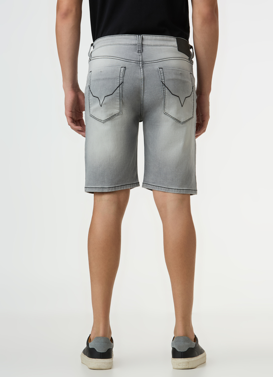 Men Grey Mid Rise Denim Shorts, , large image number 2