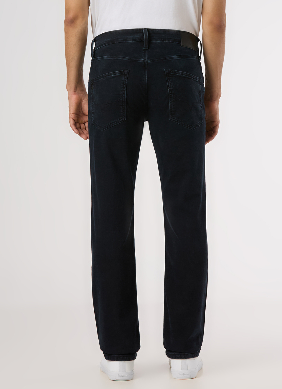 Men Black Mid Rise Straight Fit Stretchable Jeans, , large image number 2